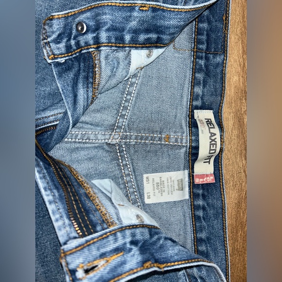 Levi's Classic Blue Jeans - Picture 6 of 6